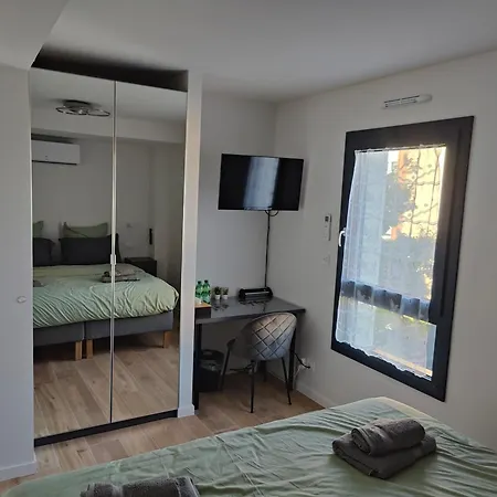 ベッド・アンド・ブレックファスト L'ecrin Ludovicien & Design Aux Portes De Bale サン・ルイ